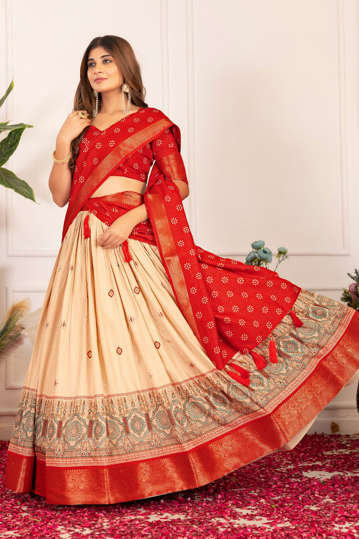 Presenting a perfectly blended Tussar silk lehenga for festive season to charm your look!✨