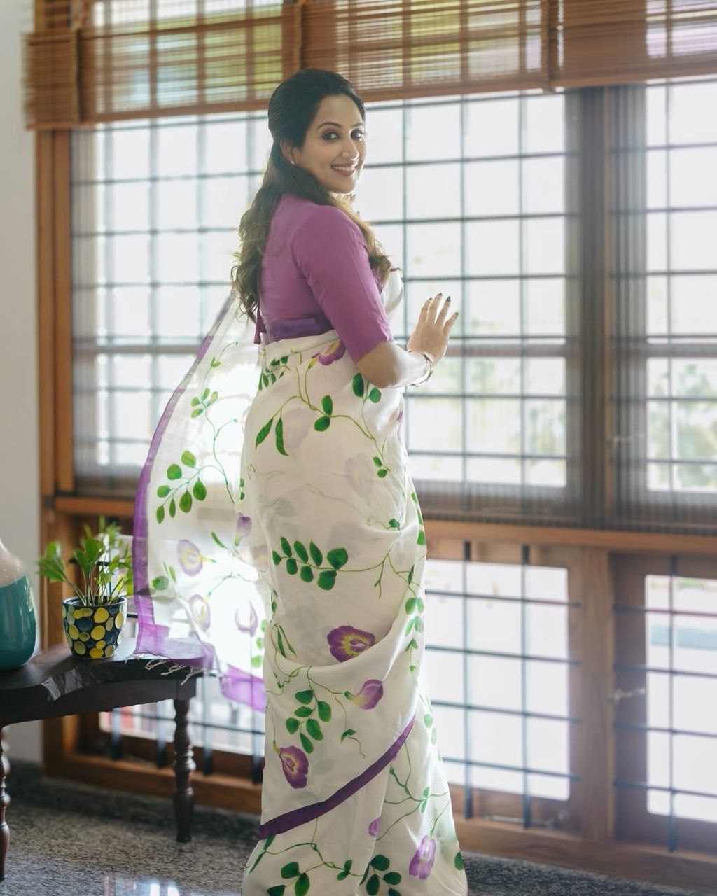 Elegant Linen Cotton Printed Saree with Premium Wax Finish & Zalar Detailing-BANZARAN