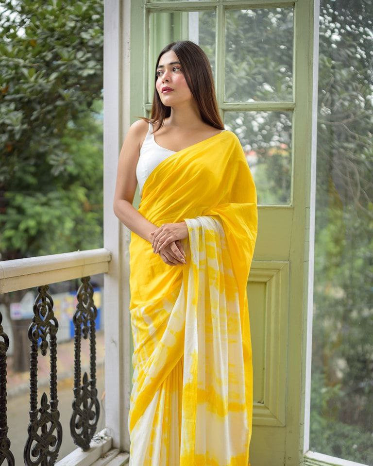 Banzaran Linen Cotton Saree with Ultra HD Digital Print & Handmade Zalar Detailing