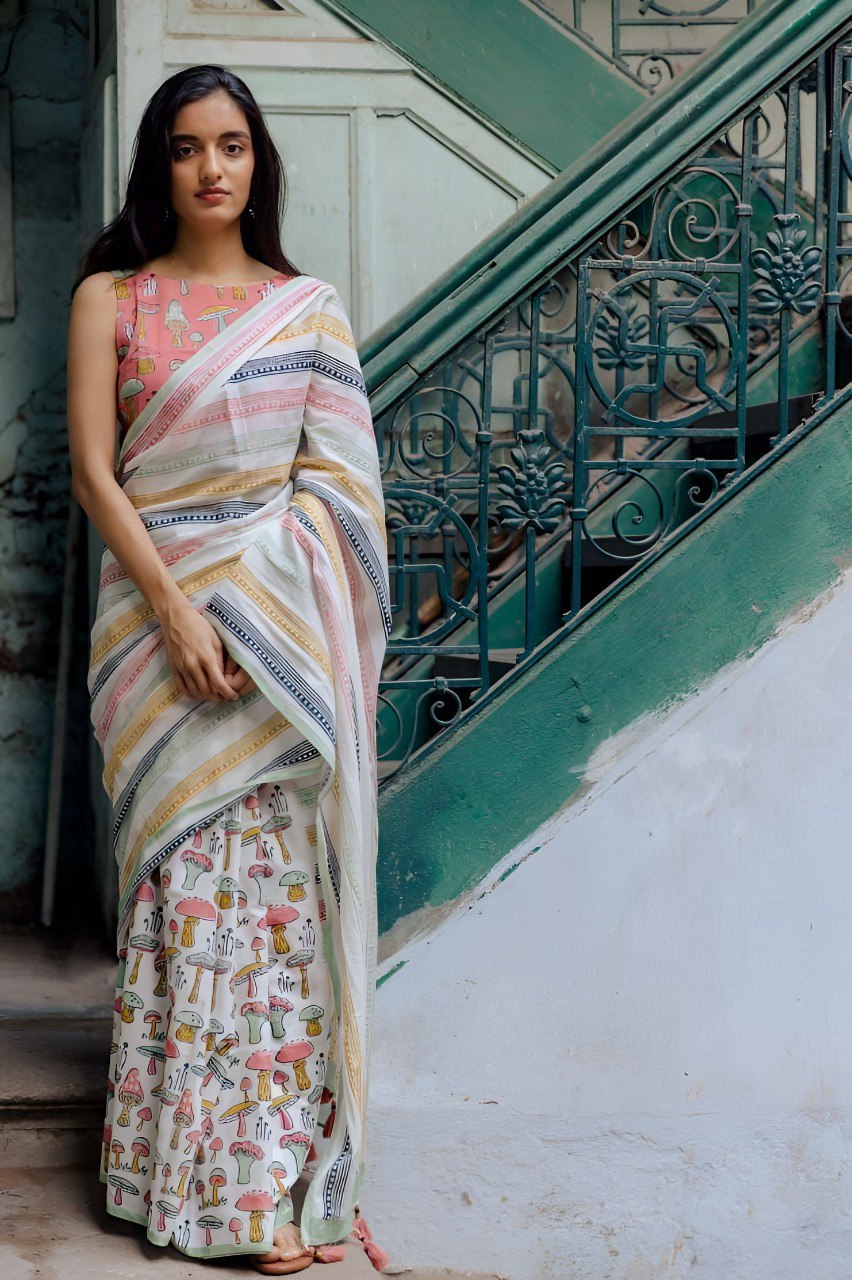 Beautiful Banzaran Ultra HD Ink high quality Digital printing with wax finishing in saree