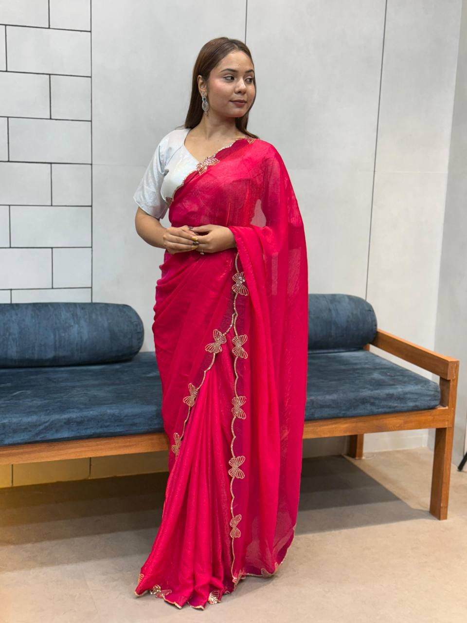 🦋 Butterfly Cuting Siroski diamond Work with wax finishing in saree