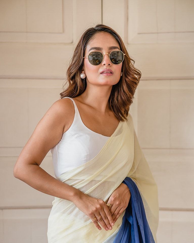 Banzaran Pure Linen Cotton Saree with Ultra HD Digital Print & Handmade Zalar