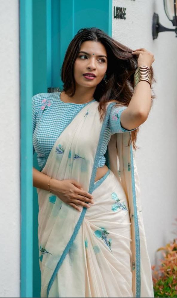 Soft Linen Cotton Saree with Premium Wax-Finish Digital Print & Zalar Edging