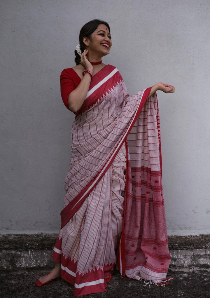Banzaran Soft Linen Cotton Saree – High-Quality Digital Print & Handmade Border