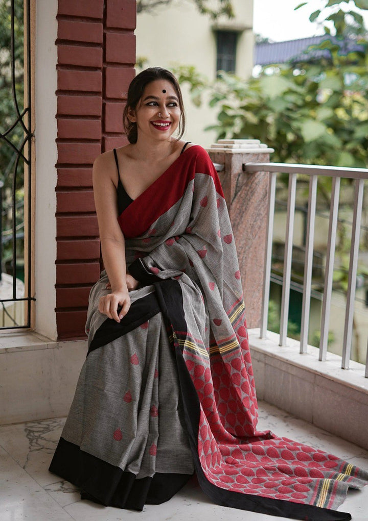 Pure Linen Cotton Banzaran Saree with Ultra HD Digital Print & Handmade Zalar