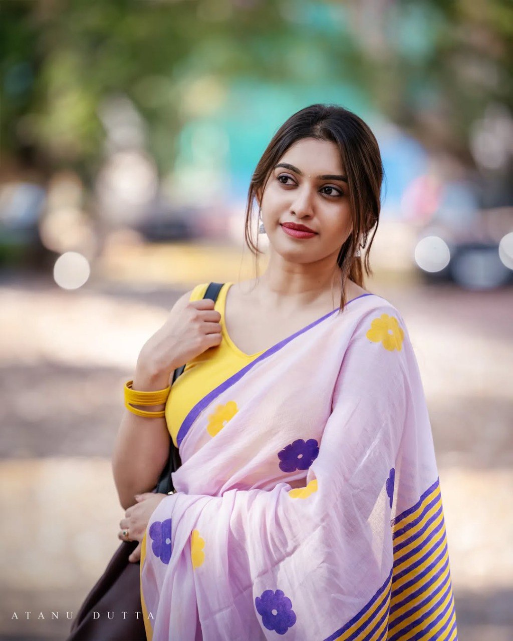 Banzaran Premium Linen Cotton Saree – Daily Wear Digital Print Saree for Women