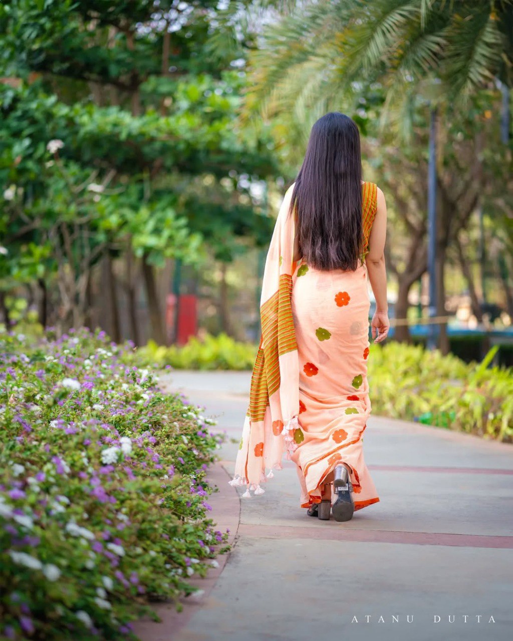 Beautiful Banzaran Ultra HD Ink high quality Digital printing with wax finishing in saree