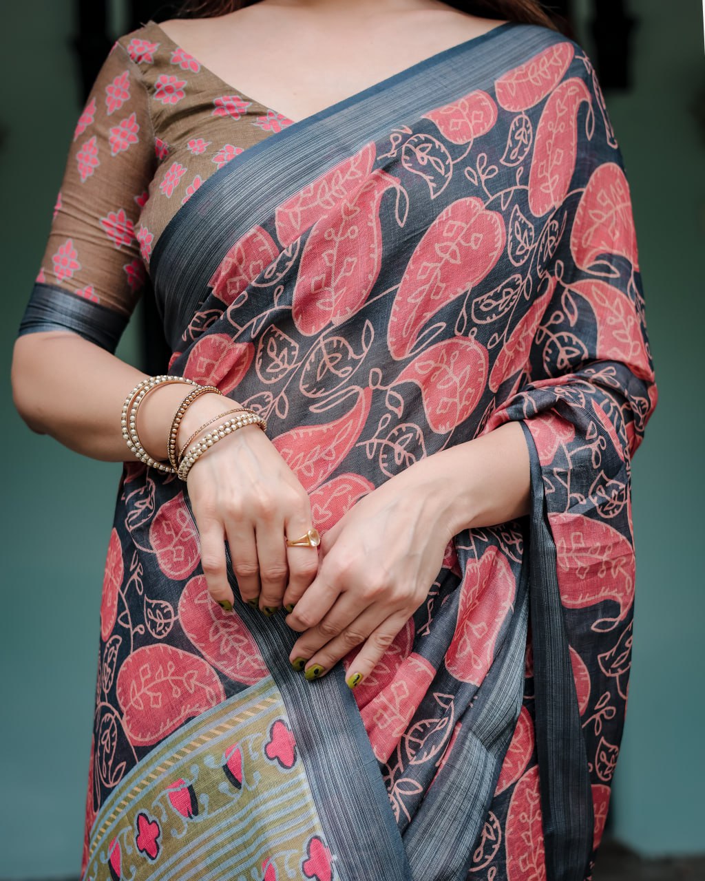 Charcoal Leaf Motif Linen Cotton Saree with Elegant Woven Border