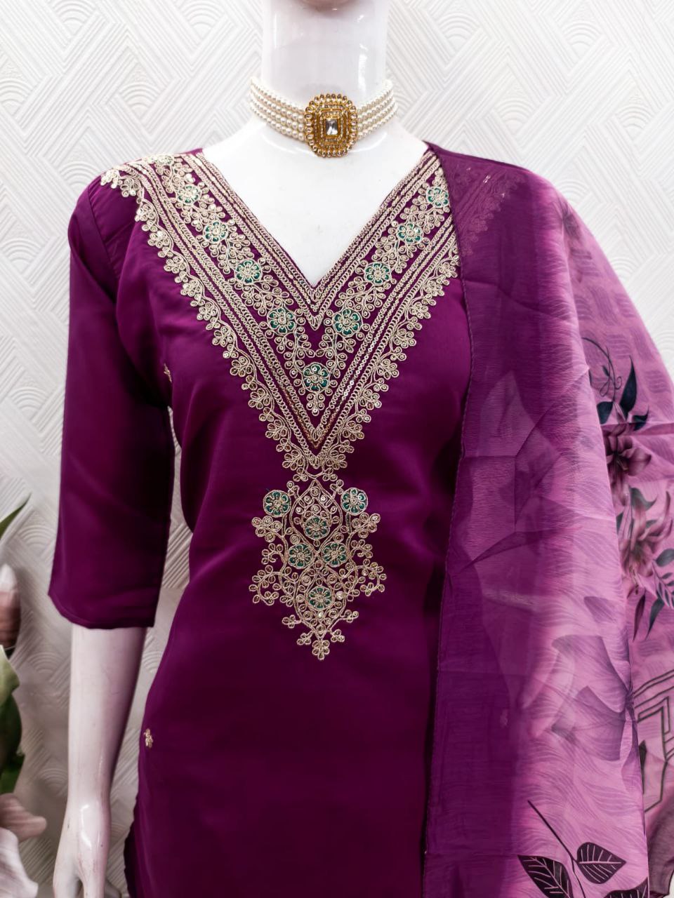 Elegant Roman Silk Embroidery Kurti Pant Set with Digital Print Dupatta