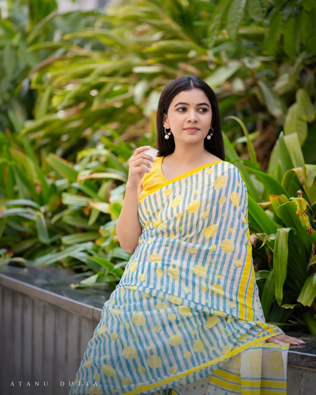 Designer Banzaran Linen Cotton Saree with HD Print & Tassels