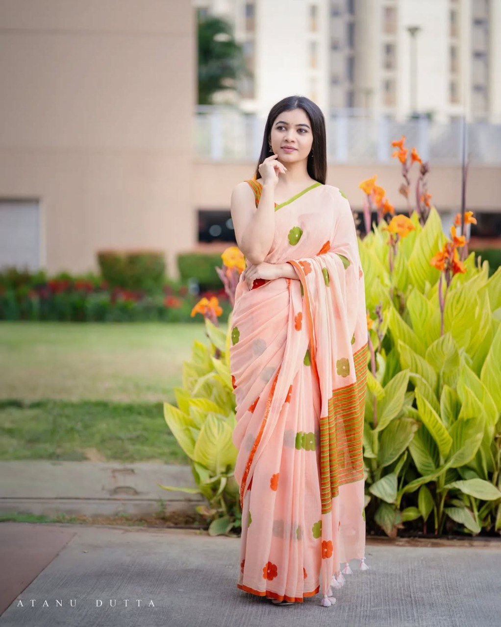 Beautiful Banzaran Ultra HD Ink high quality Digital printing with wax finishing in saree