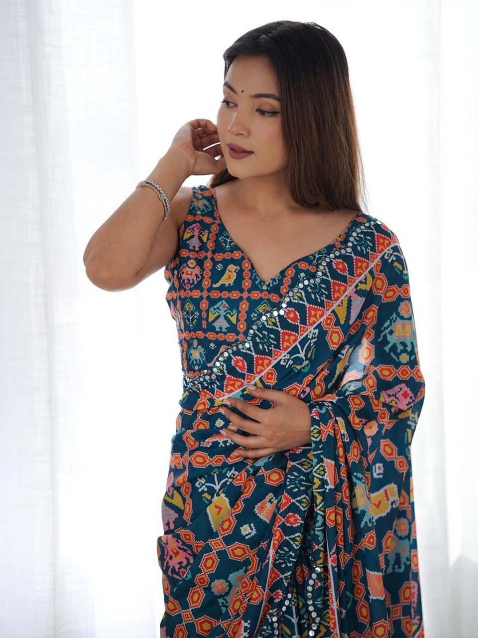 Ultra HD Ink high quality Banzaran Digital printing Mirror work With Arco Border wax finishing in saree