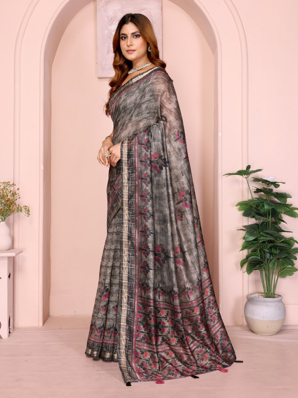Grey & Black Floral Black Chanderi Saree