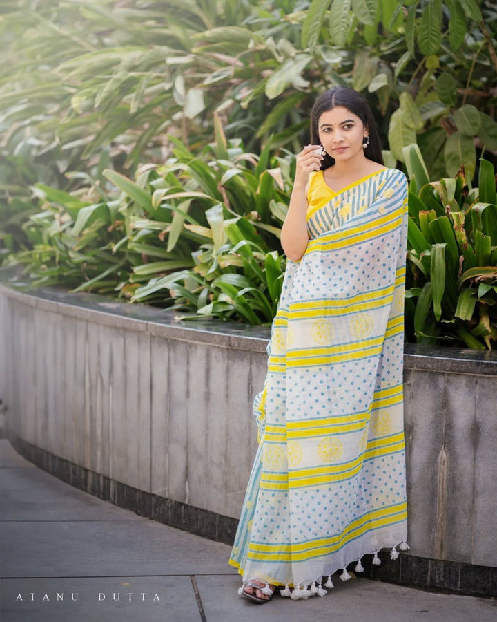Designer Banzaran Linen Cotton Saree with HD Print & Tassels
