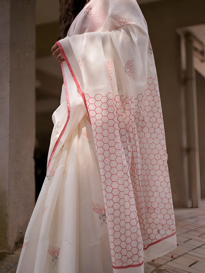 Beautiful Ultra HD Ink high quality Digital printing with wax finishing in saree