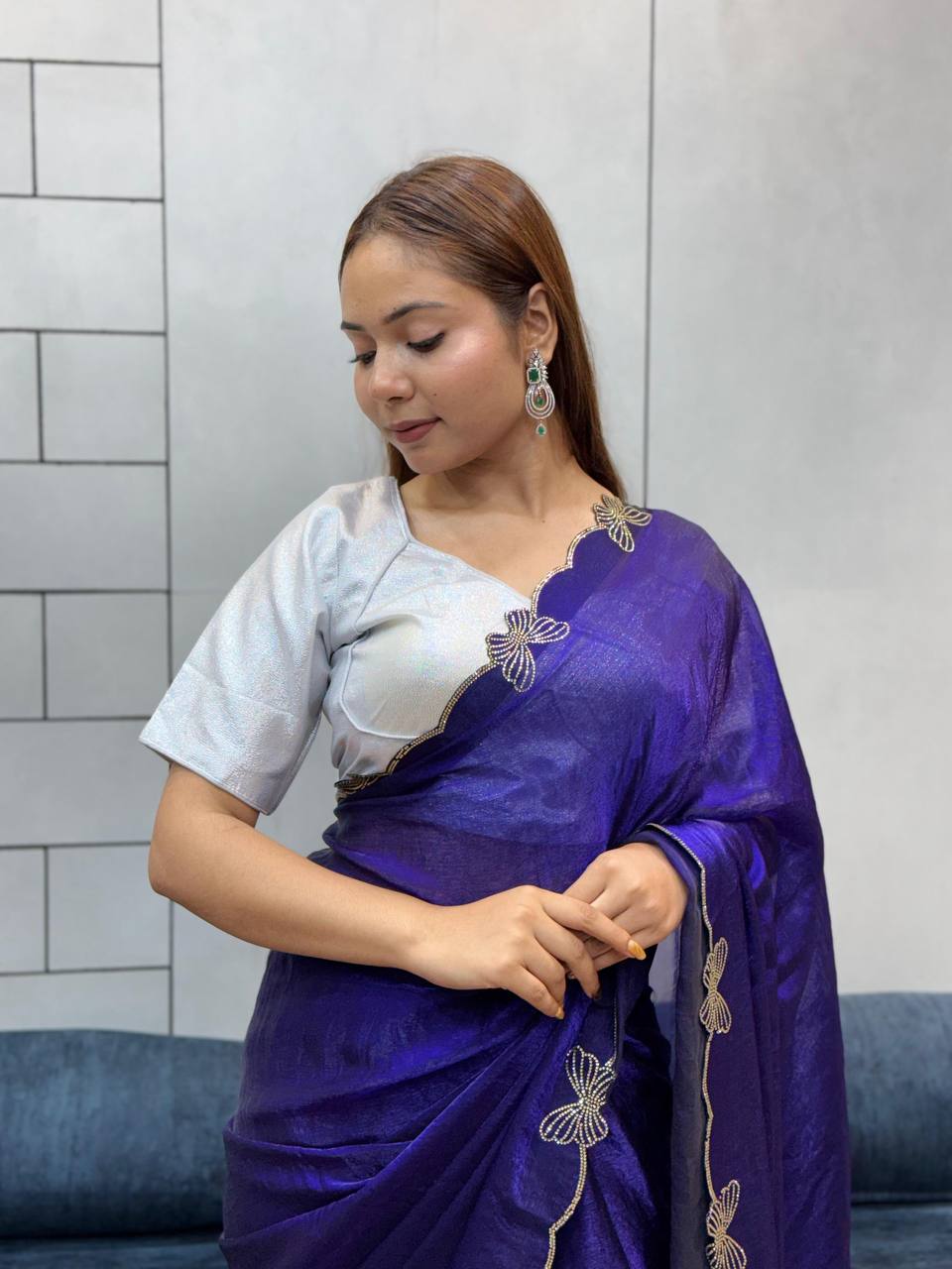 🦋 Butterfly Cuting Siroski diamond Work with wax finishing in saree