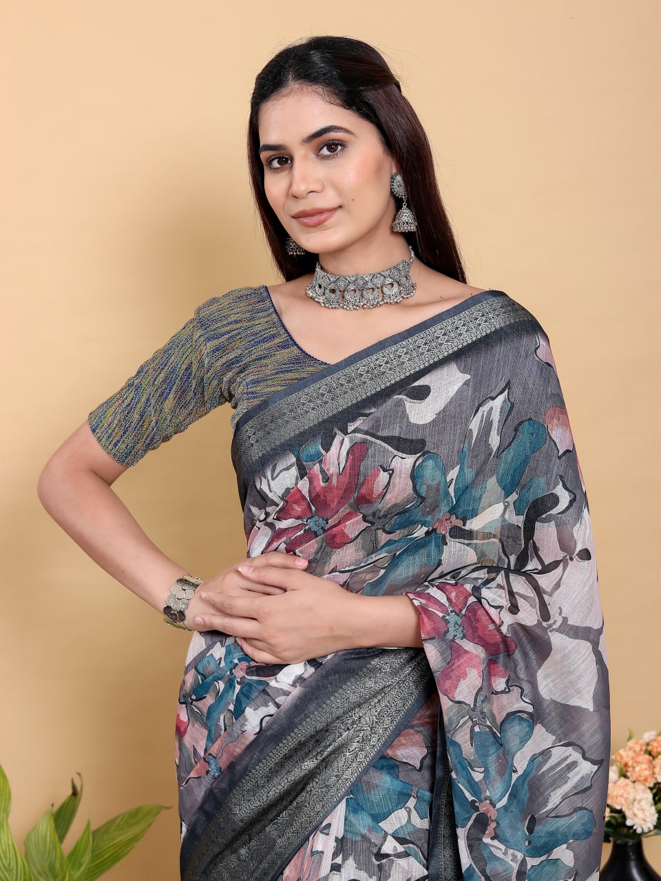 Abstract Grey & Black Floral Linen Cotton Saree