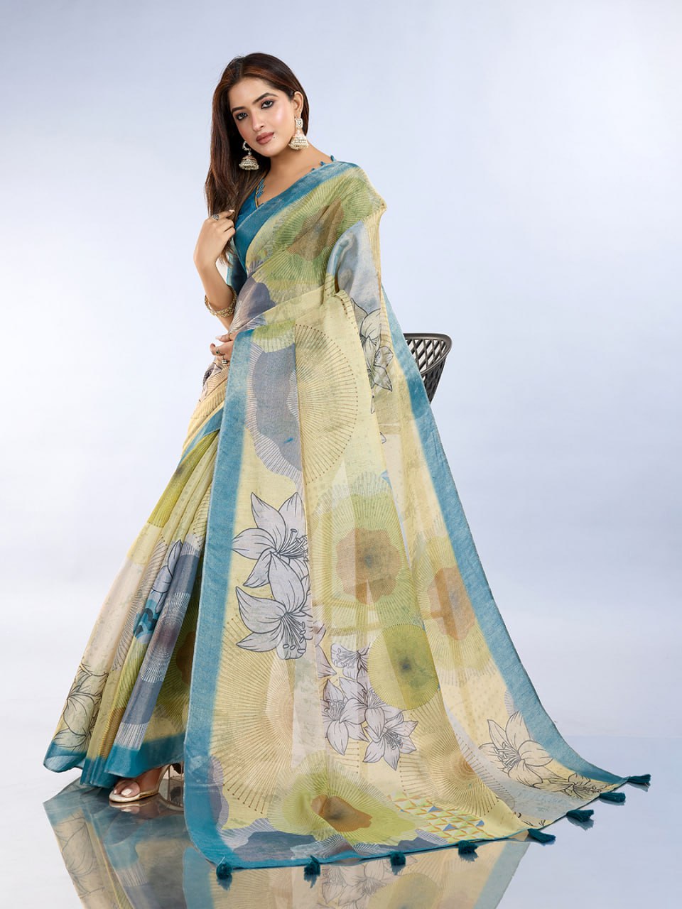 Floral & Abstract Erode Anmol Silk Saree
