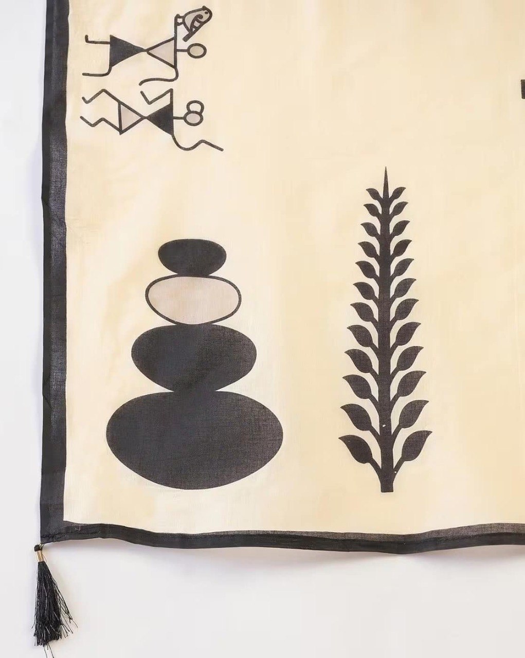 Beautiful Ultra HD Ink high quality Digital printing with wax finishing in saree