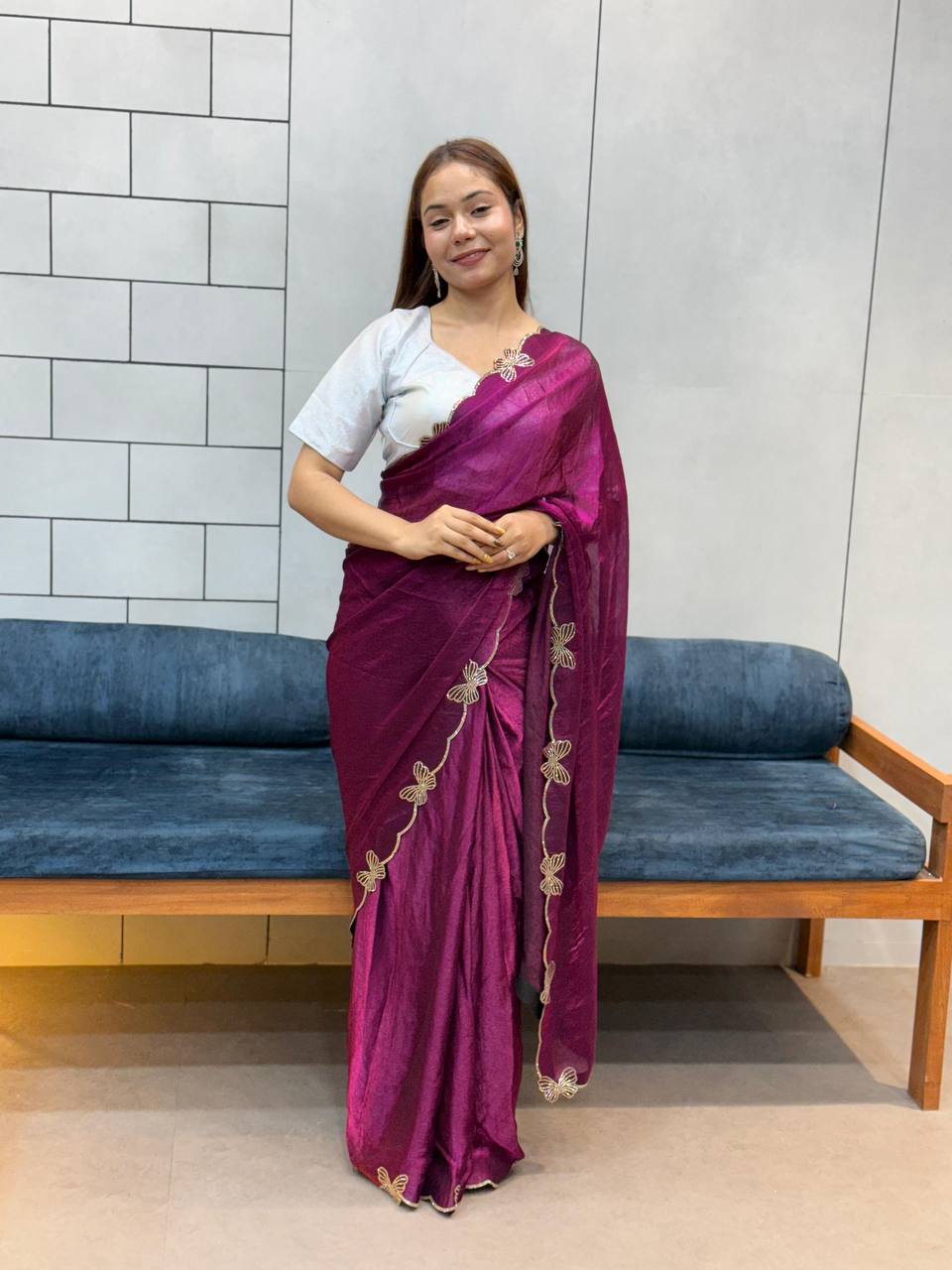 🦋 Butterfly Cuting Siroski diamond Work with wax finishing in saree