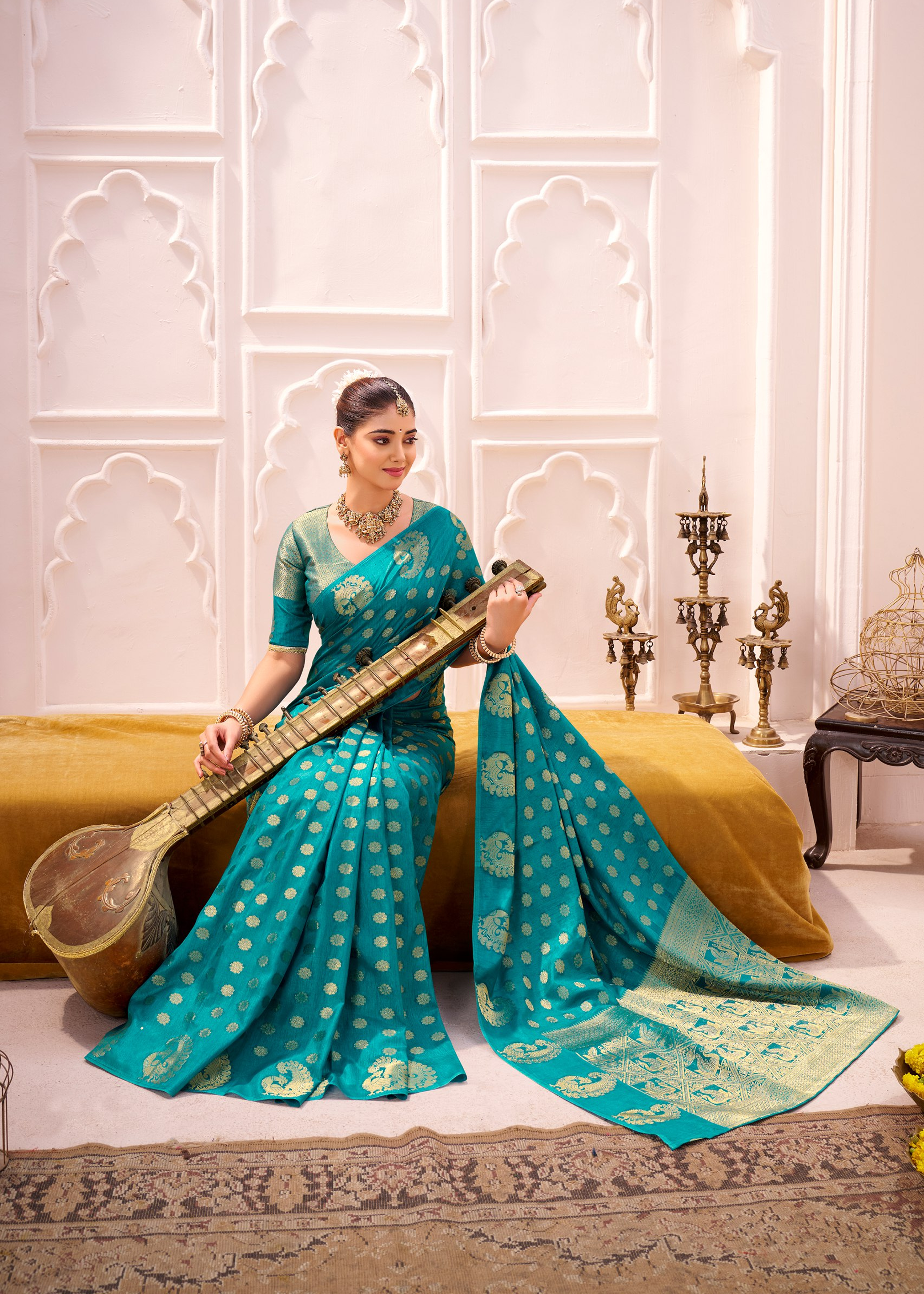 🌟Banzaran Special Saraswati Roop Silk Saree – Exquisite Zari Weaving Elegance