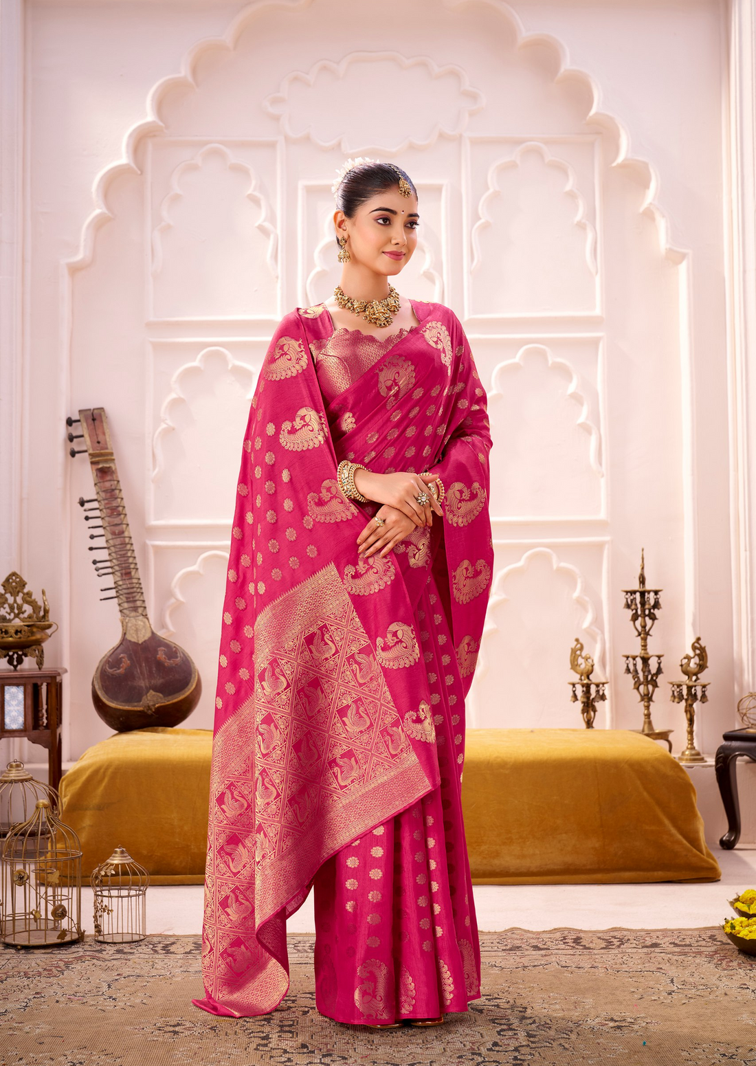 🌺 Banzaran Special Roop Silk Zari Woven Saree – Timeless Tradition & Sophistication