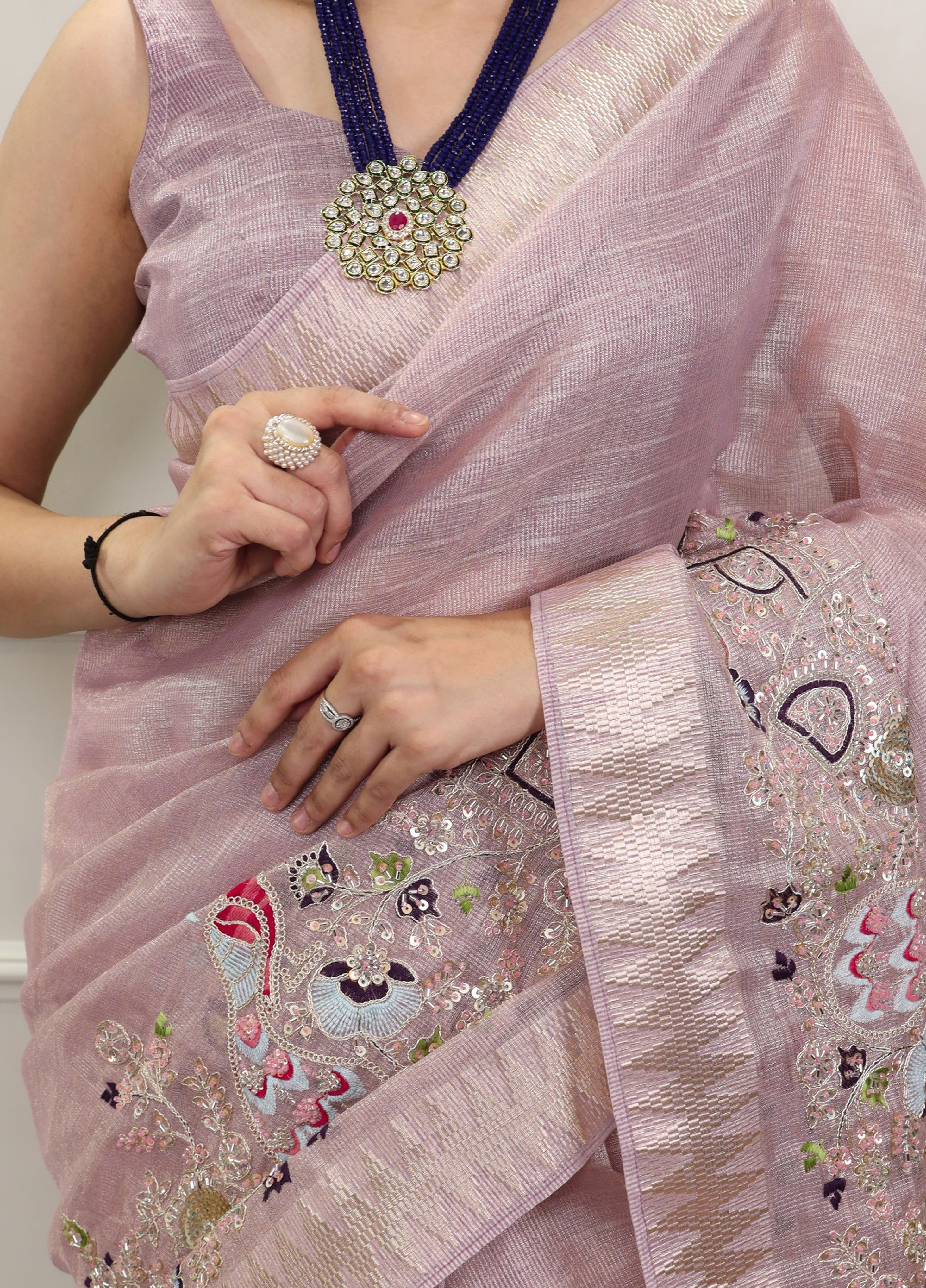 Elegant Party Wear Saree with Zari Border & Unstitched Blouse 3