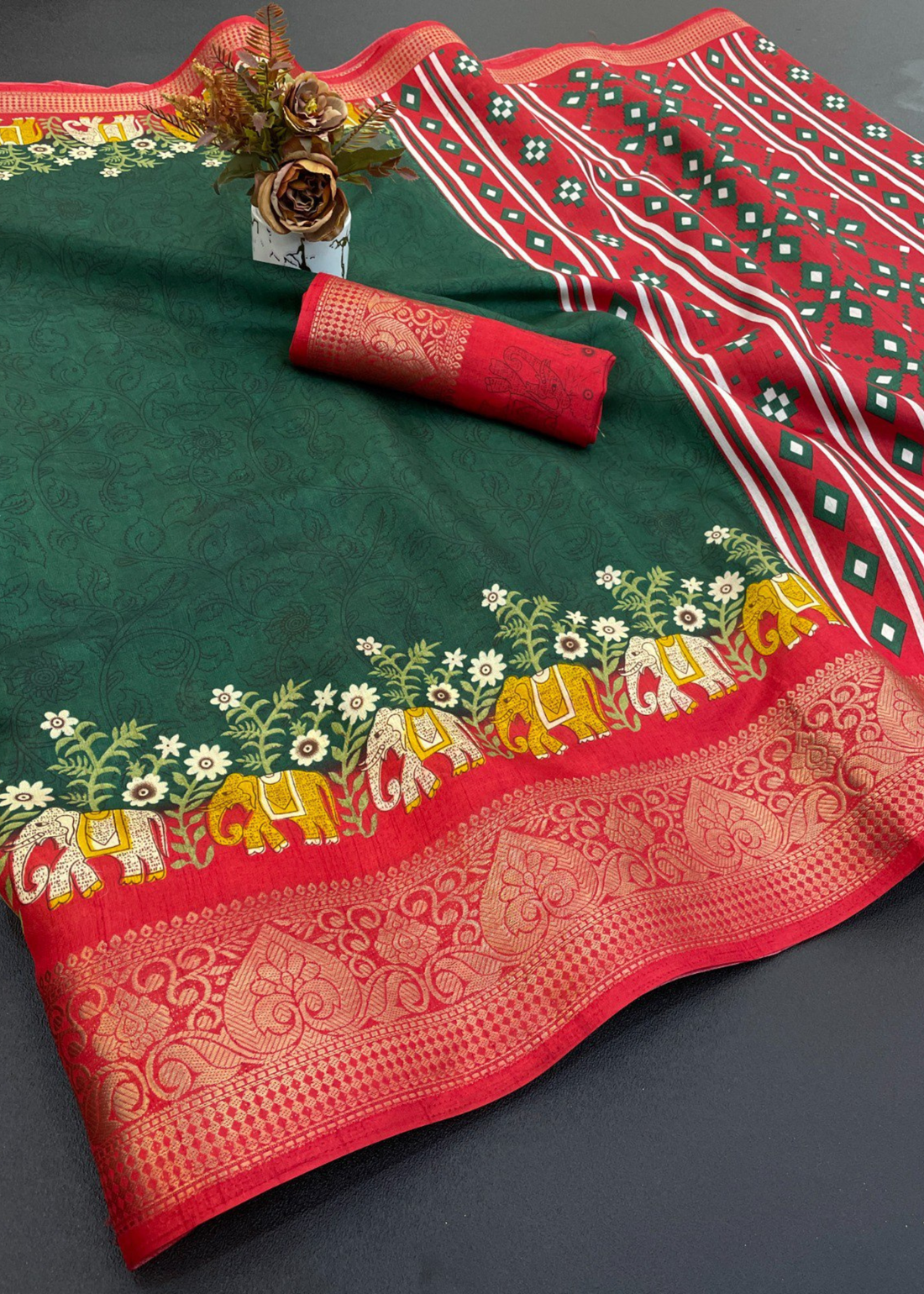 Designer Freehand Dola Silk Saree With Jacquard Border