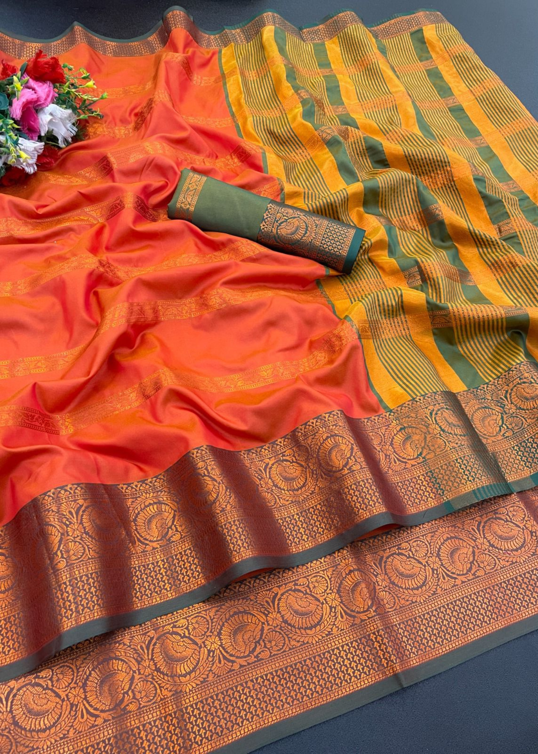 Soft Pure Banarasi Silk Saree With Zari Weaving & Rich Chit Pallu