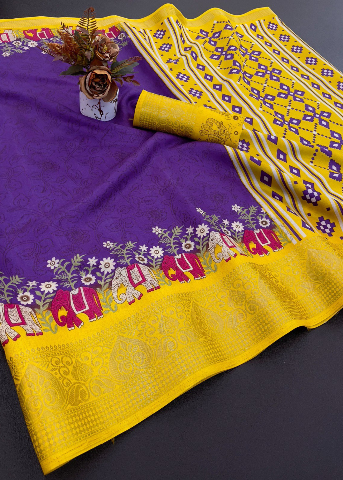Designer Freehand Dola Silk Saree With Jacquard Border
