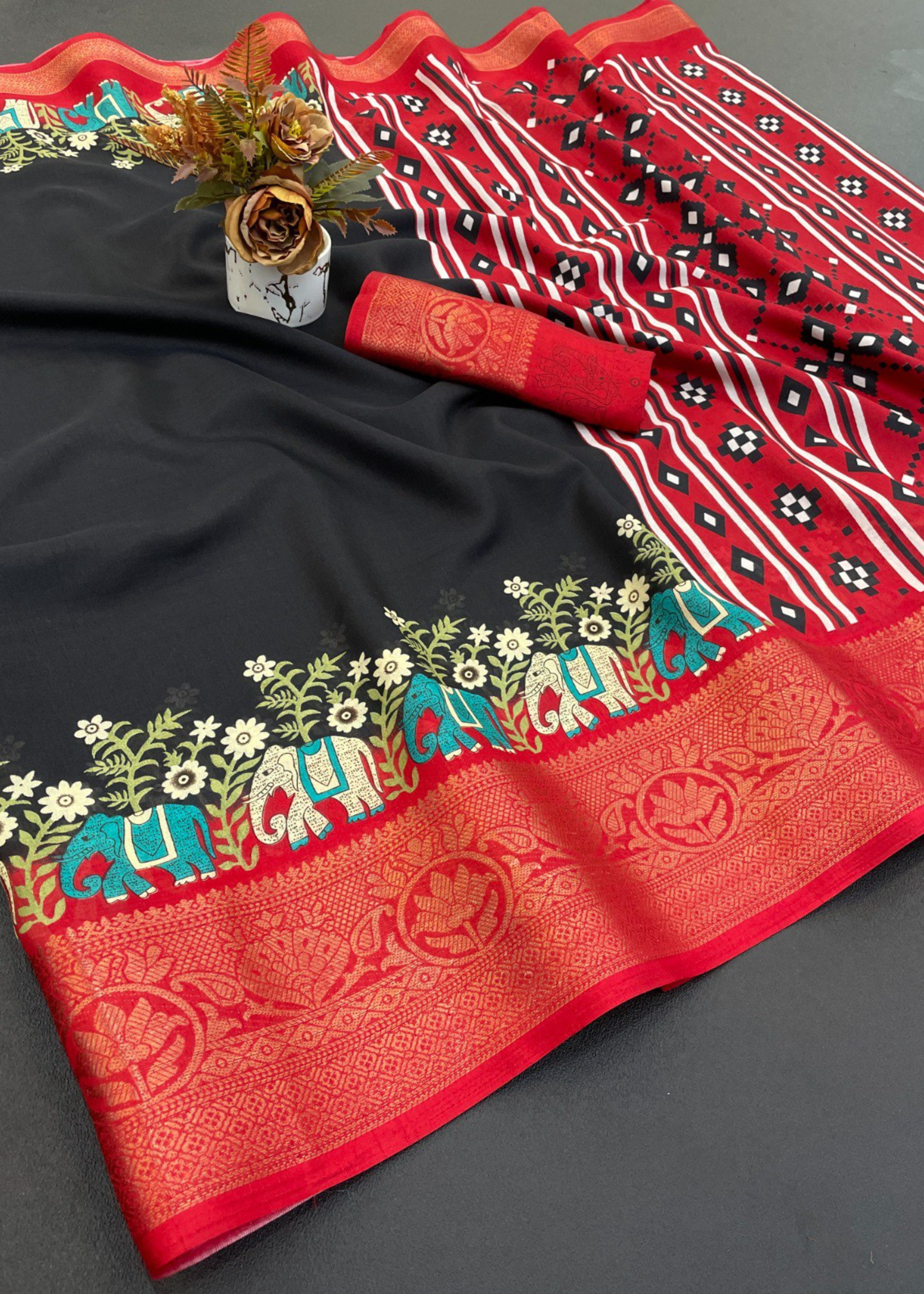 Designer Freehand Dola Silk Saree With Jacquard Border