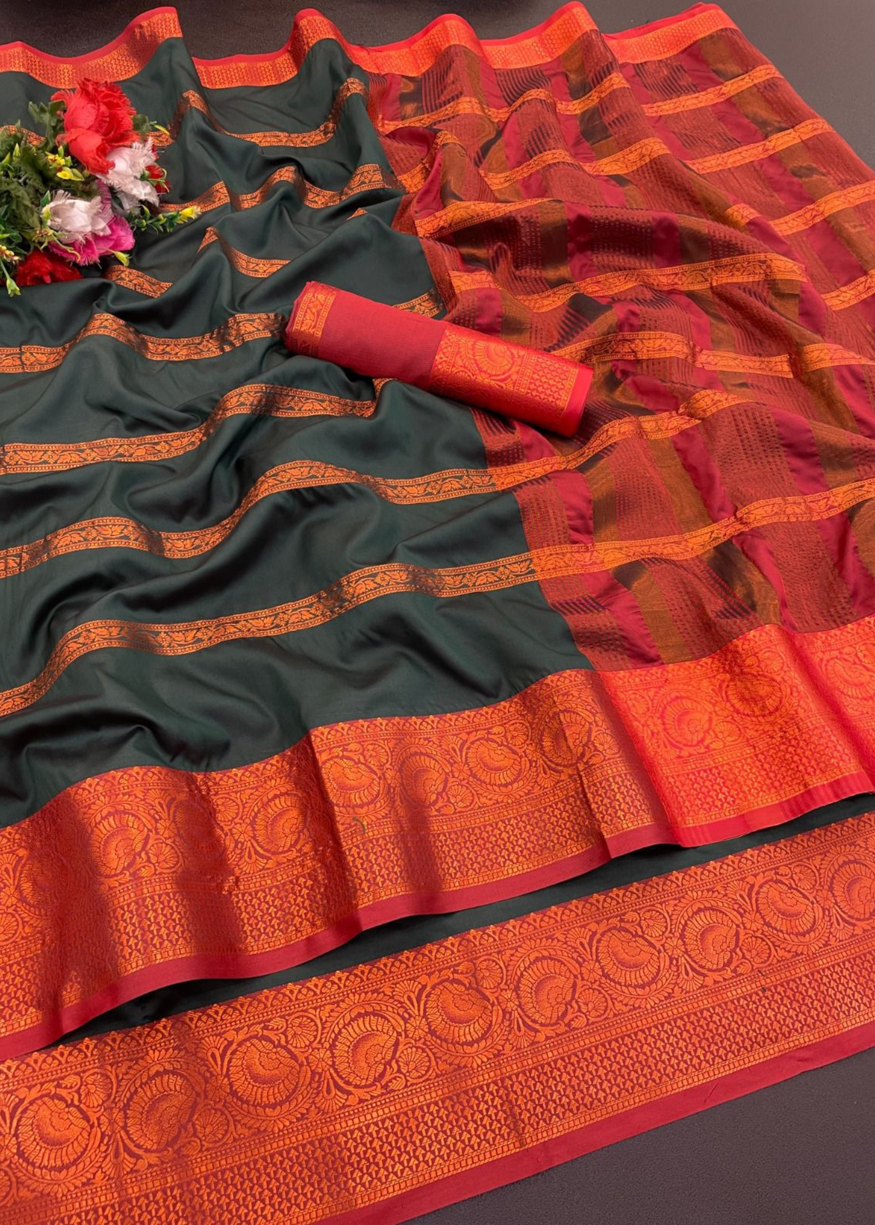 Soft Pure Banarasi Silk Saree With Zari Weaving & Rich Chit Pallu